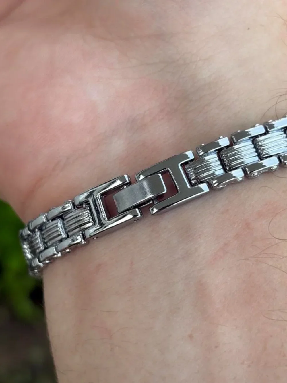 Silver Tone Heart Dangle Bracelet Watch Preppy Y2K OS
